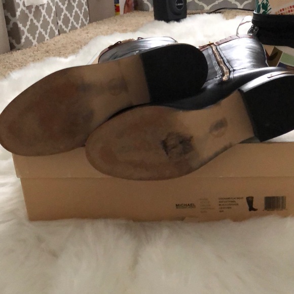 Michael Kors Boots (sold) - Picture 4 of 7